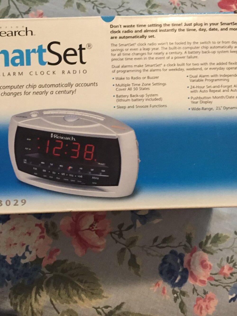 Emerson Research CKS3029 SmartSet AM/FM Clock Radio Dual Alarm Tested Works